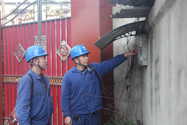 德阳：消灭低电压  亮堂迎新年