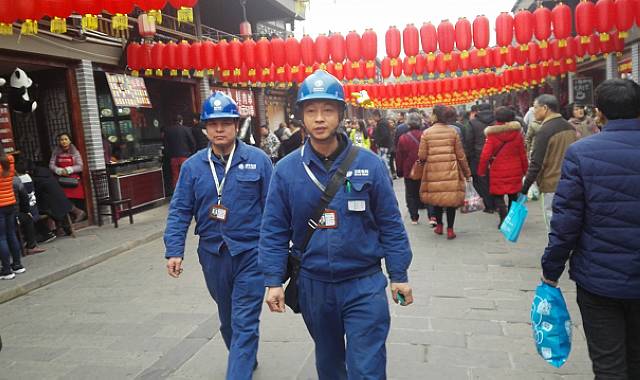 天府：坚守岗位迎新春 优质服务不打烊 
