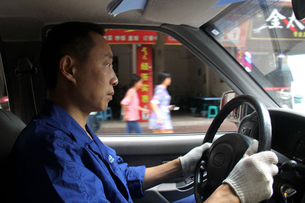 宜宾：黄车黄司机黄师傅 