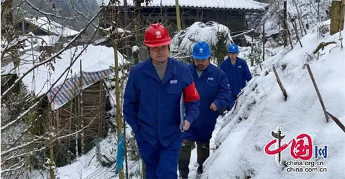 中国网：芦山县：风雪中的“保电”人