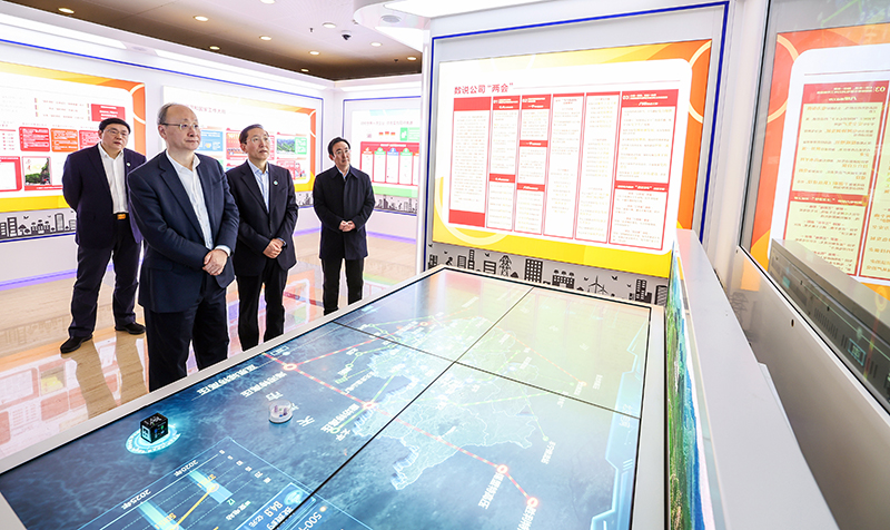 北京市委书记尹力走访国家电网