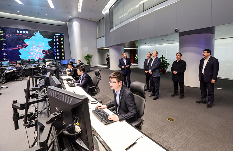 北京市委书记尹力走访国家电网