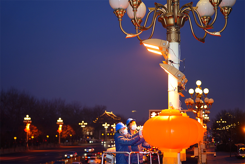 北京市委书记尹力走访国家电网