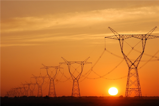 天山南北动能澎湃