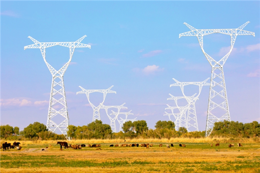 天山南北动能澎湃