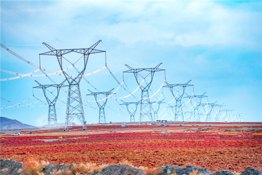 天山南北动能澎湃