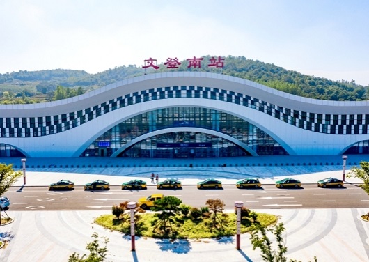 节日我在岗│保障供电服务出行