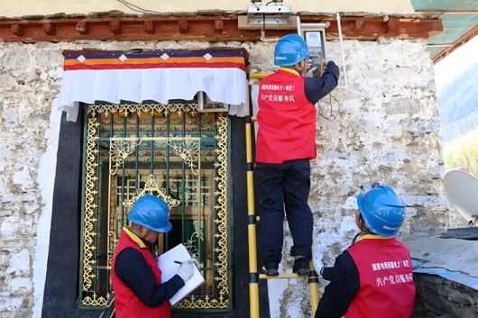 沿着总书记的足迹｜描绘雪域高原电网发展绿色画卷