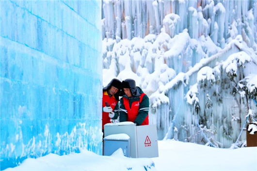 国家电网广大员工假期坚守一线保供电