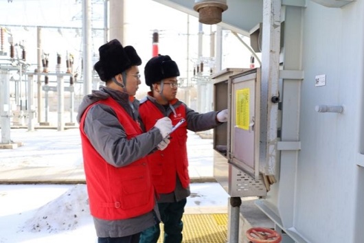 战寒潮保供电 守护民生温度