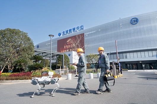 张智刚、张文峰检查春节值班保电工作并慰问一线员工