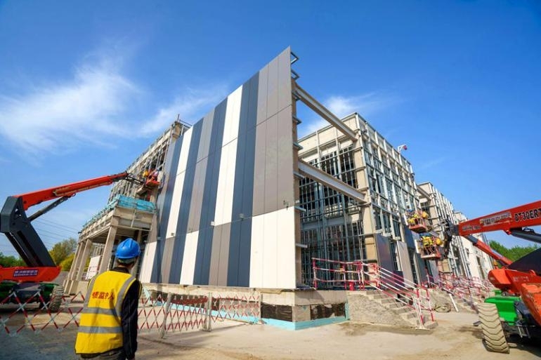 节日我在岗｜奋战电网建设现场