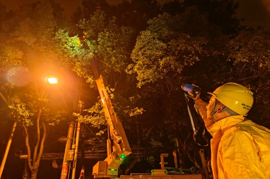 台风“巴威”登陆 国家电网全力防汛救灾保供电
