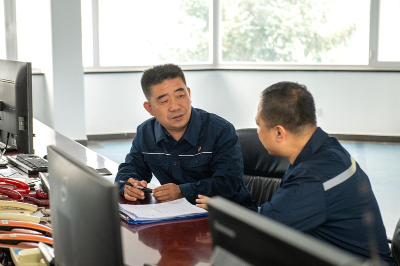 全国优秀党务工作者杨旭:扎根基层躬身实干