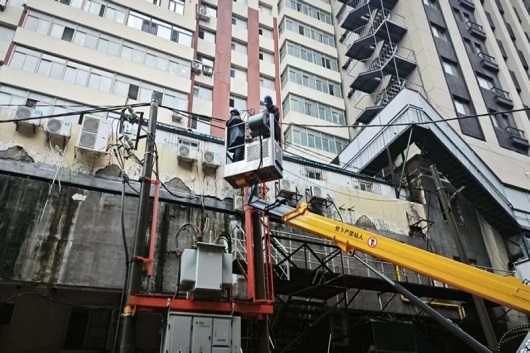 公司坚决打好防汛抗台风攻坚战