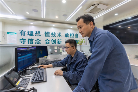 国家电网积极应对强降雨全力以赴保供电